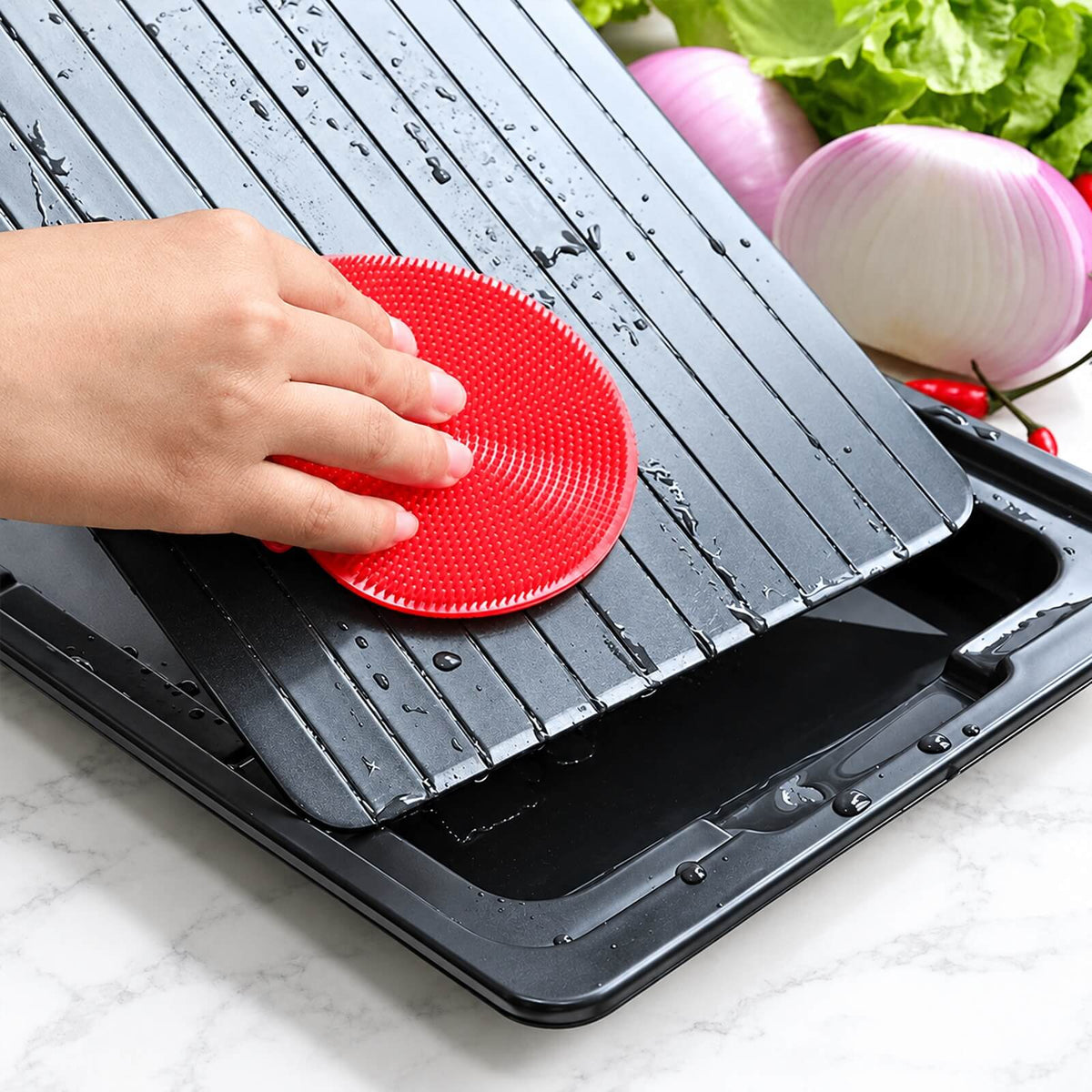 Reusable aluminum defrosting tray for food preparation